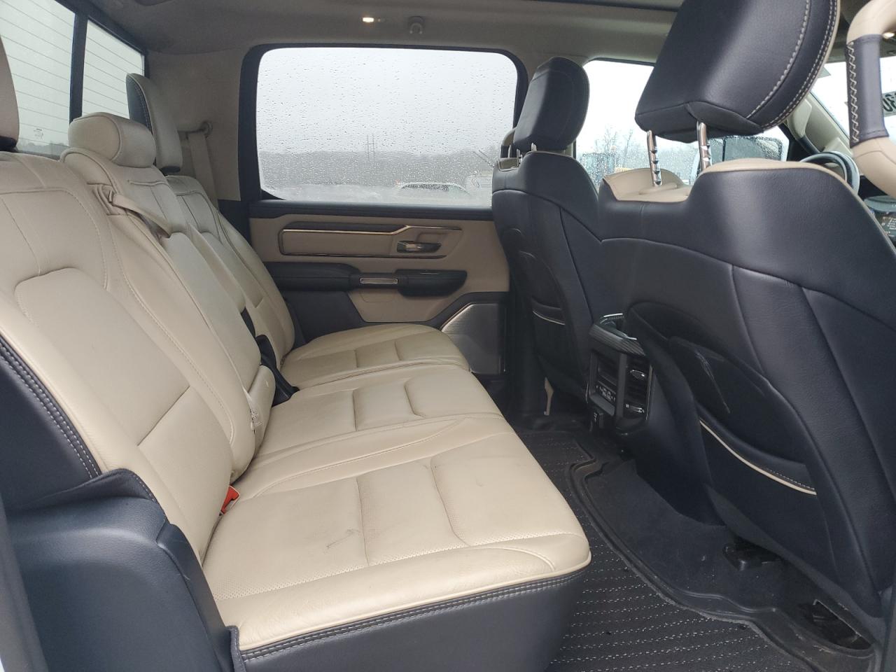 2021 RAM 1500 - Image 10
