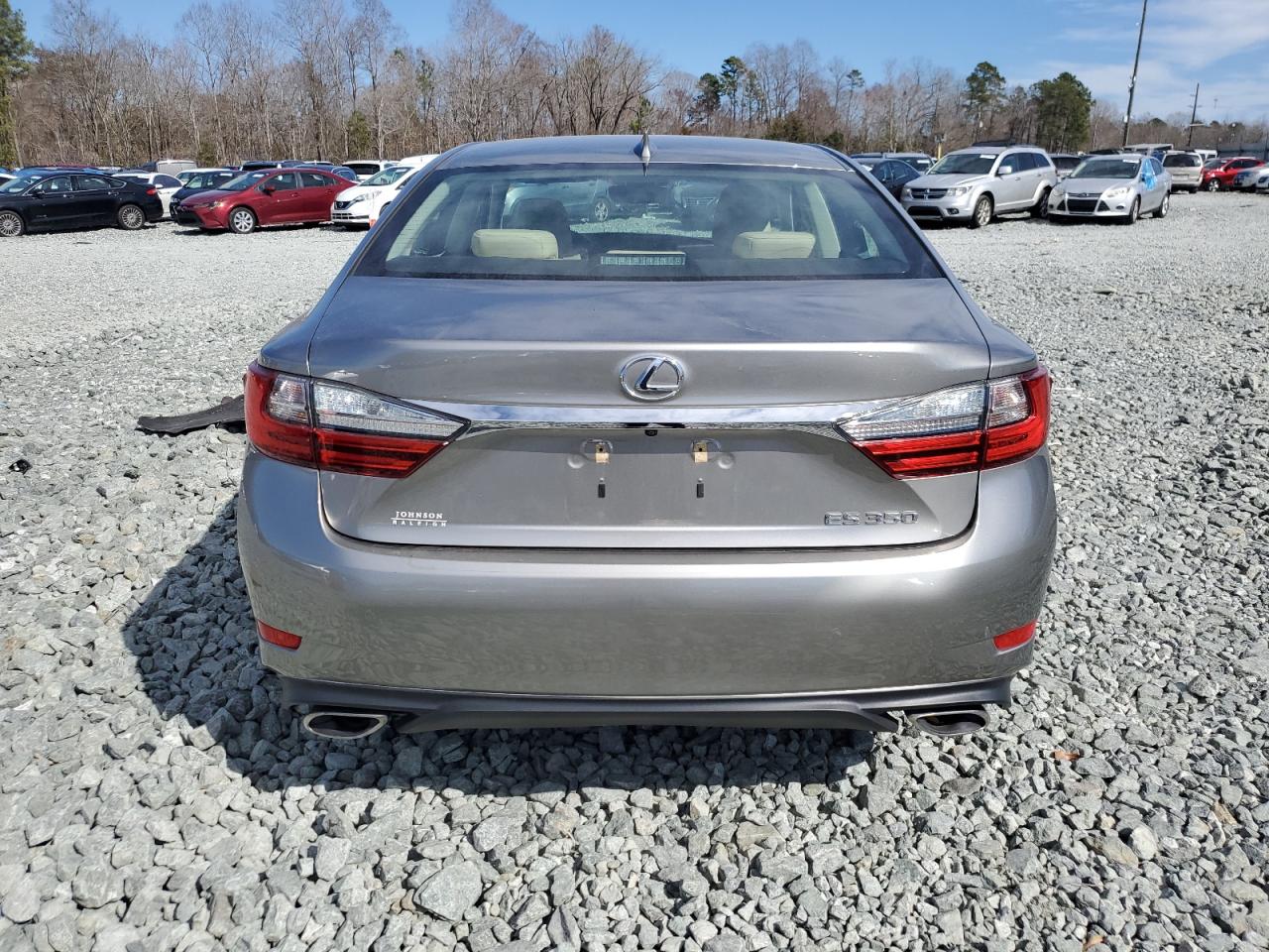 2018 Lexus ES - Image 6