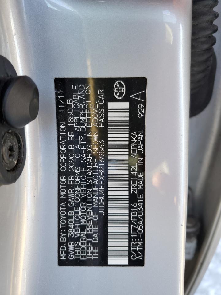 2011 Toyota Corolla - Image 12