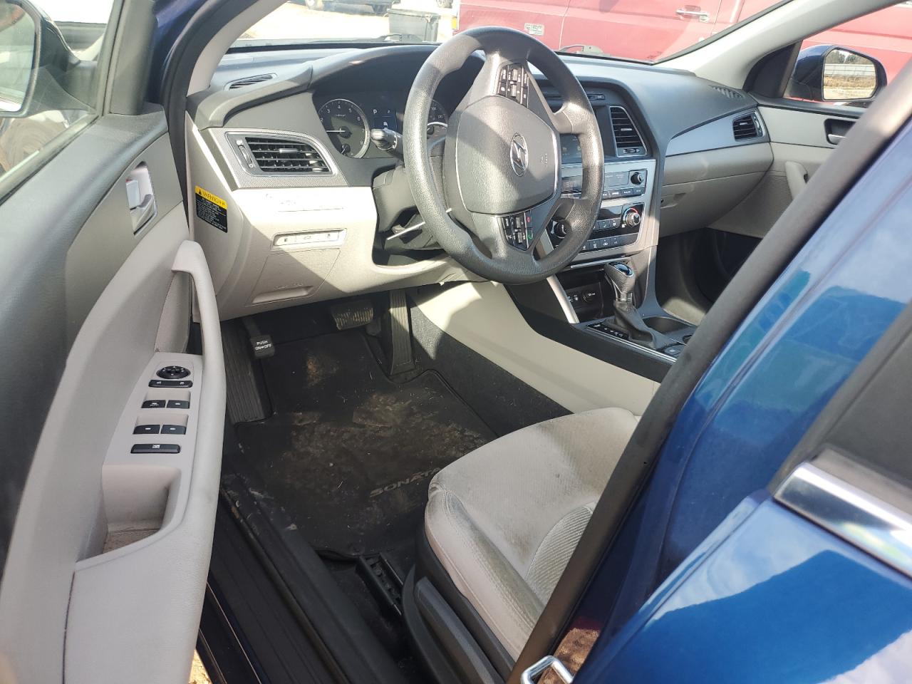 2017 Hyundai Sonata - Image 8