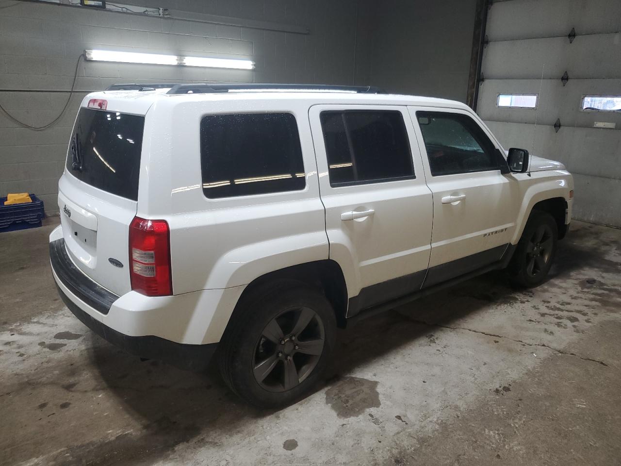 2015 Jeep Liberty (Patriot) - Image 3