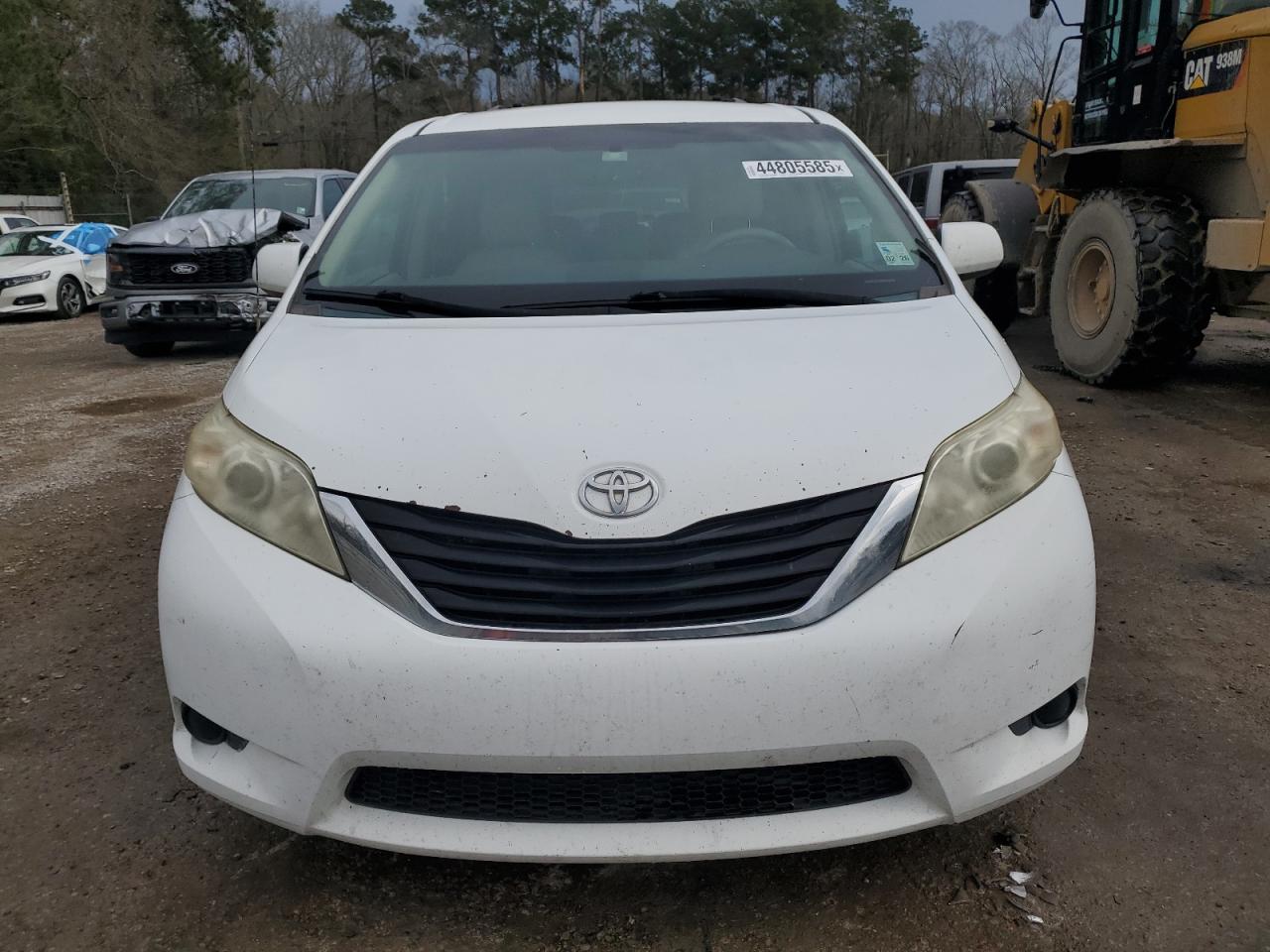 2013 Toyota Sienna - Image 5