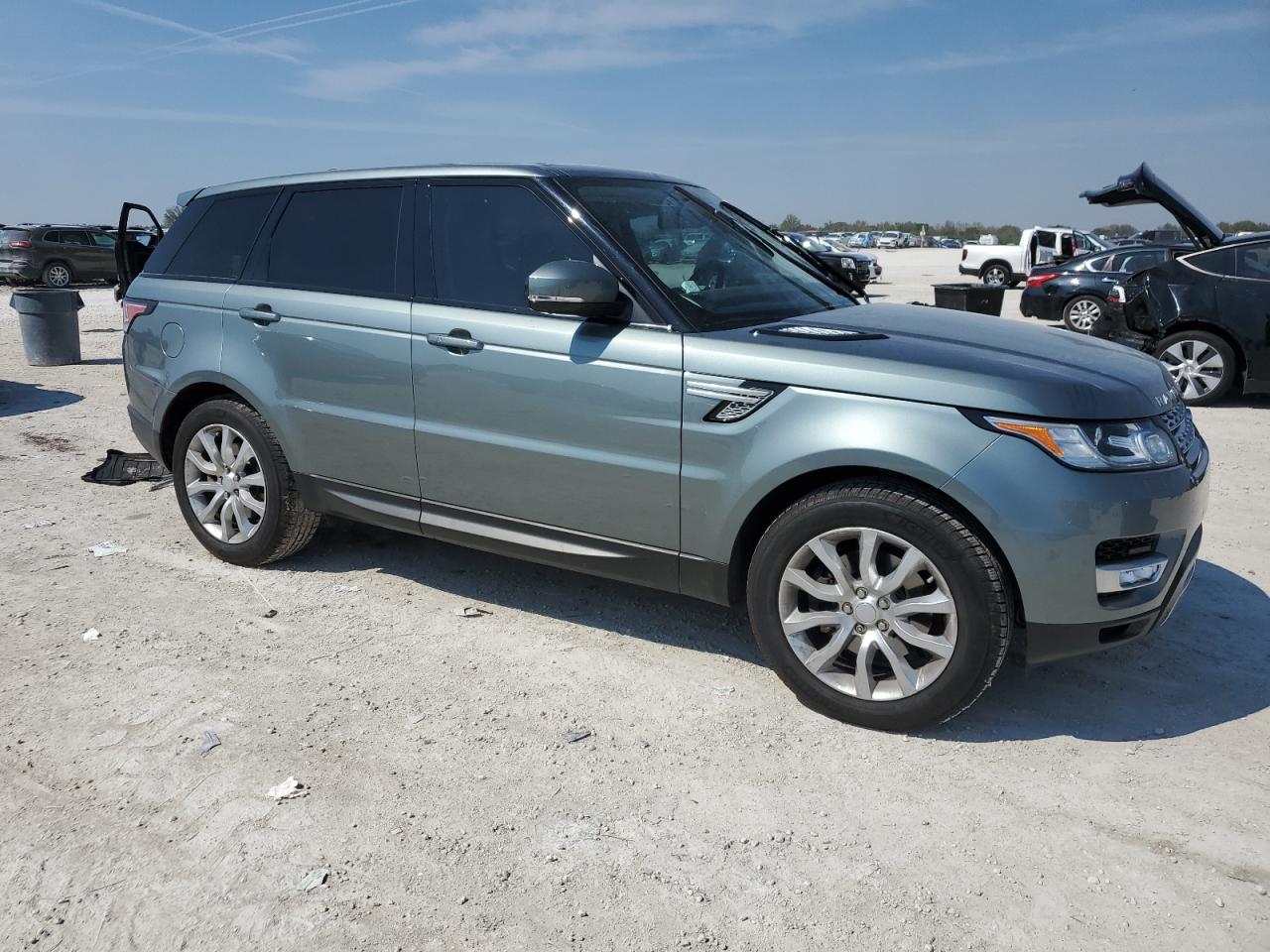 2015 Land Rover Range Rover - Image 4