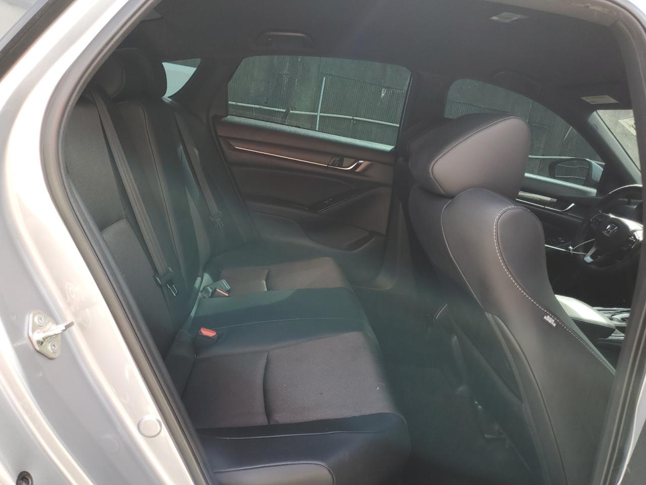 2018 Honda Accord - Image 10