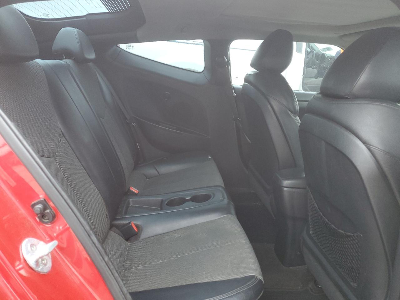 2013 Hyundai Veloster - Image 10