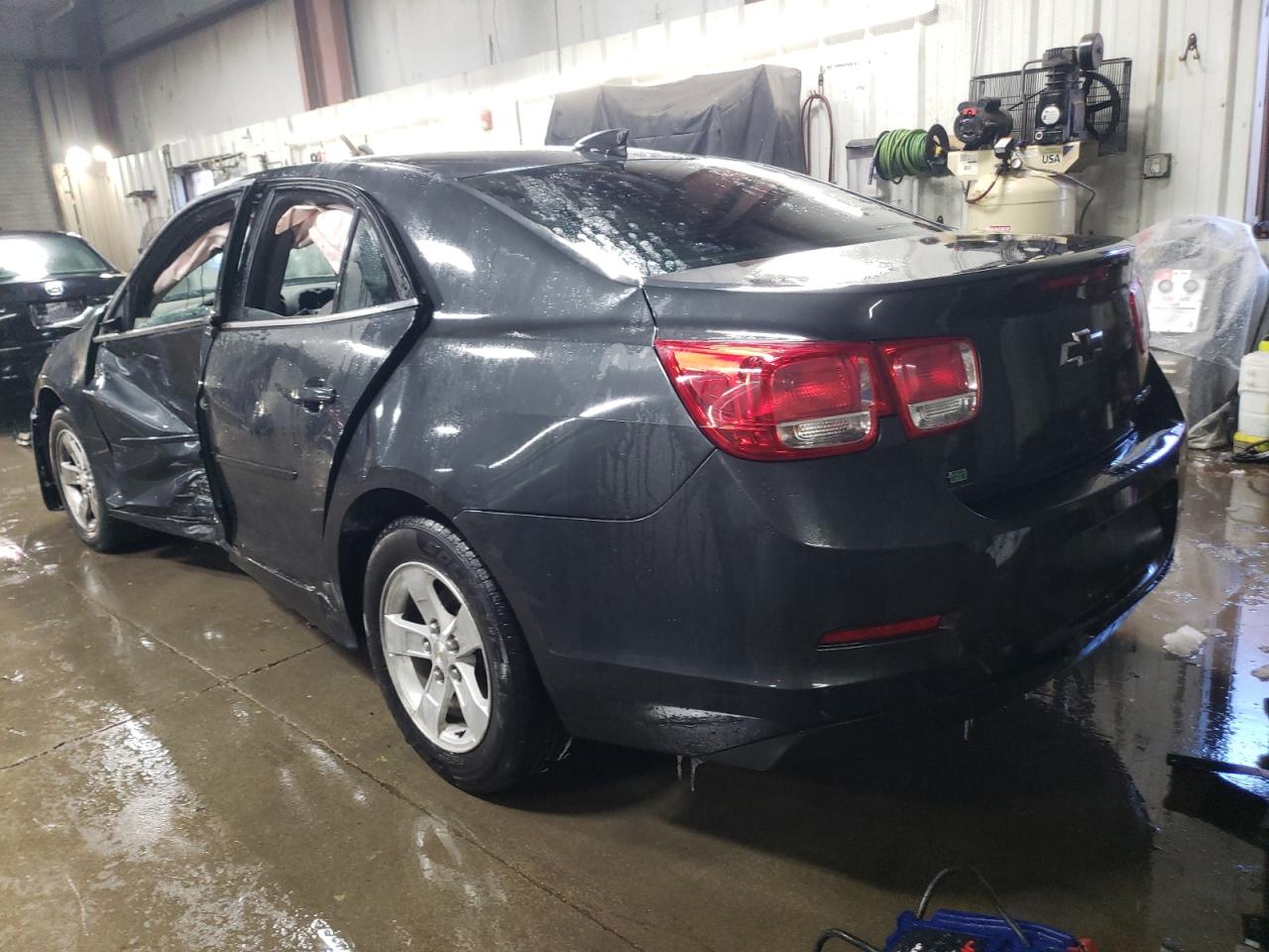 2015 Chevrolet Malibu - Image 2