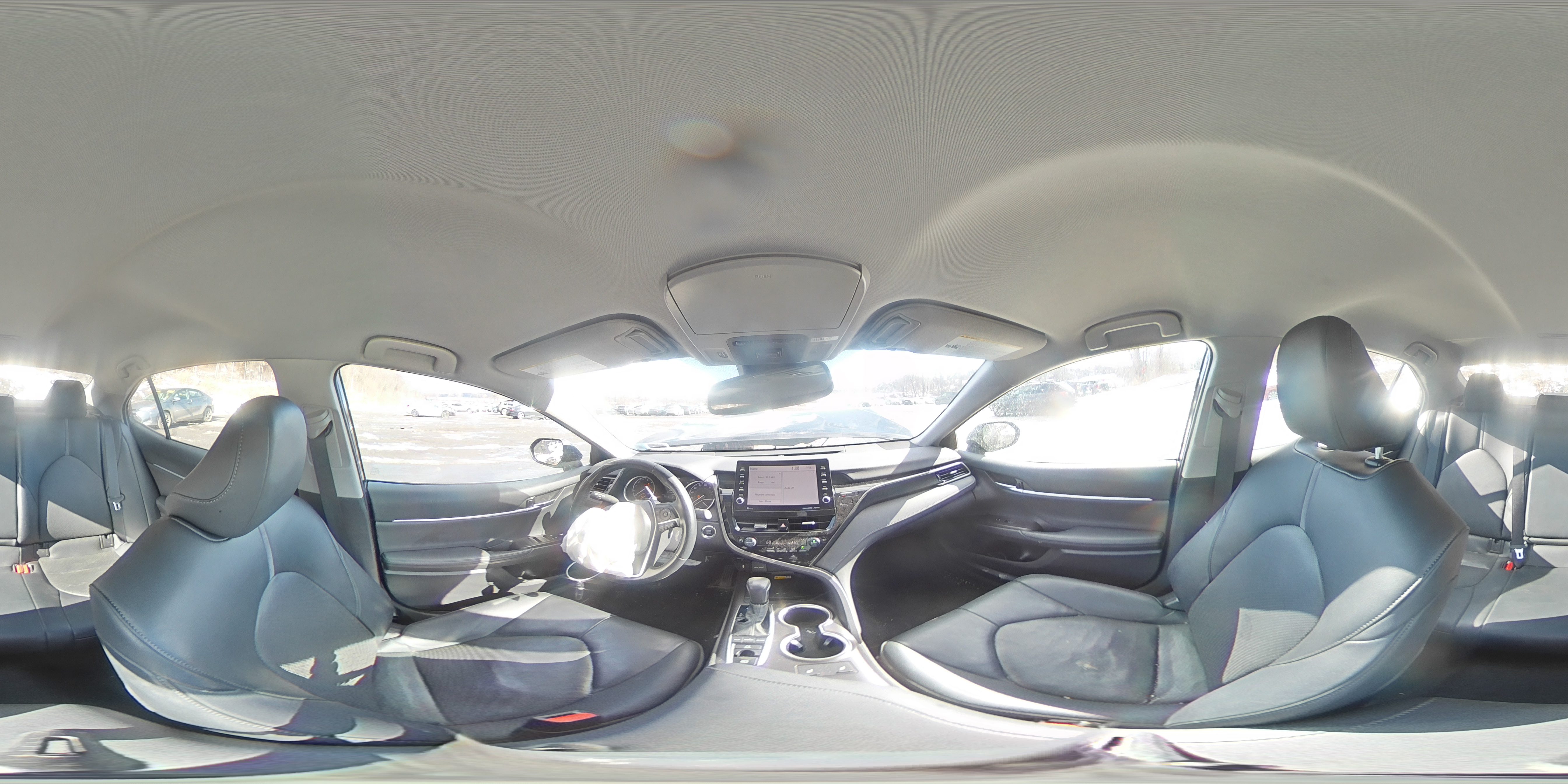 2022 Toyota Camry - Image 13