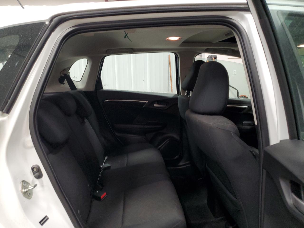 2015 Honda Fit - Image 11
