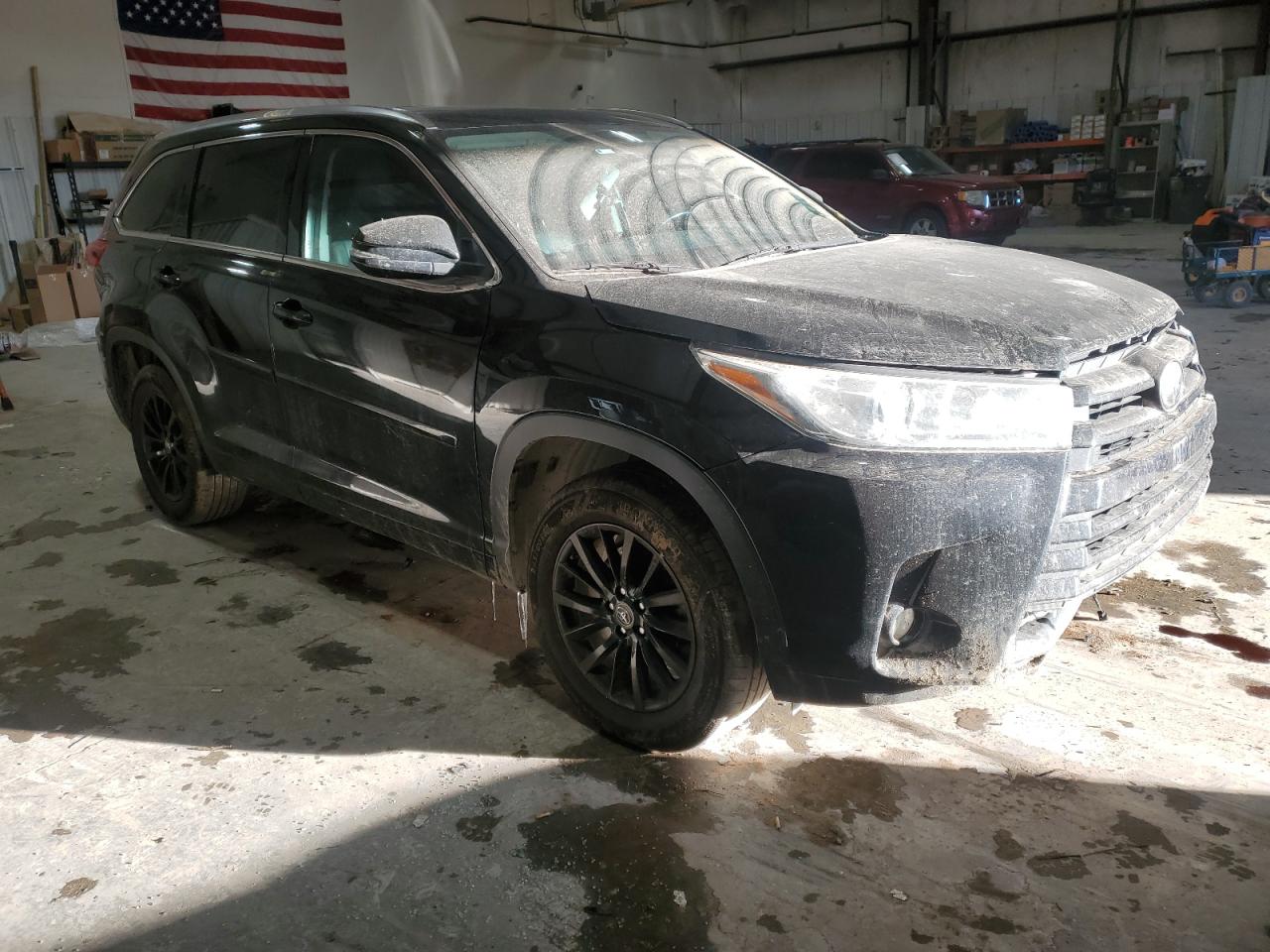 2017 Toyota Highlander - Image 4