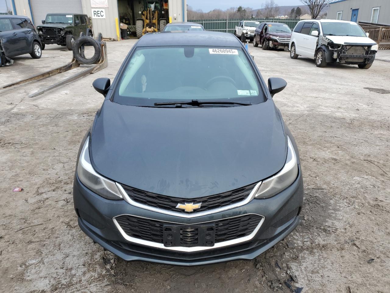 2017 Chevrolet Cruze - Image 5