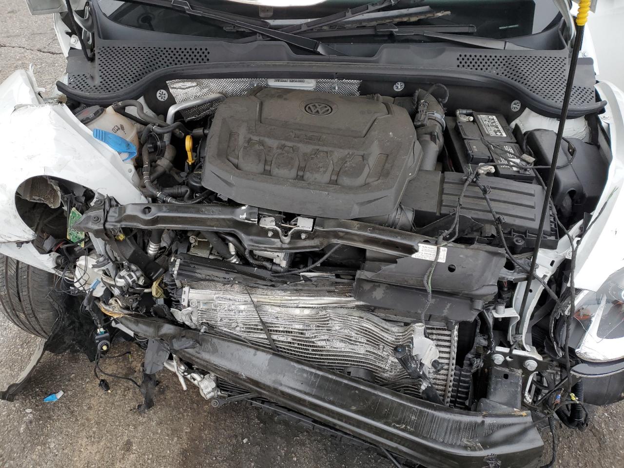 2019 Volkswagen Beetle - Image 12