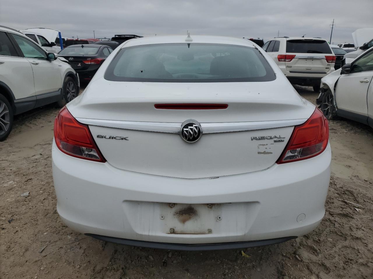 2011 Buick Regal - Image 6