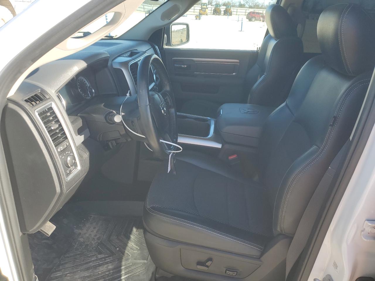 2017 RAM 1500 - Image 7