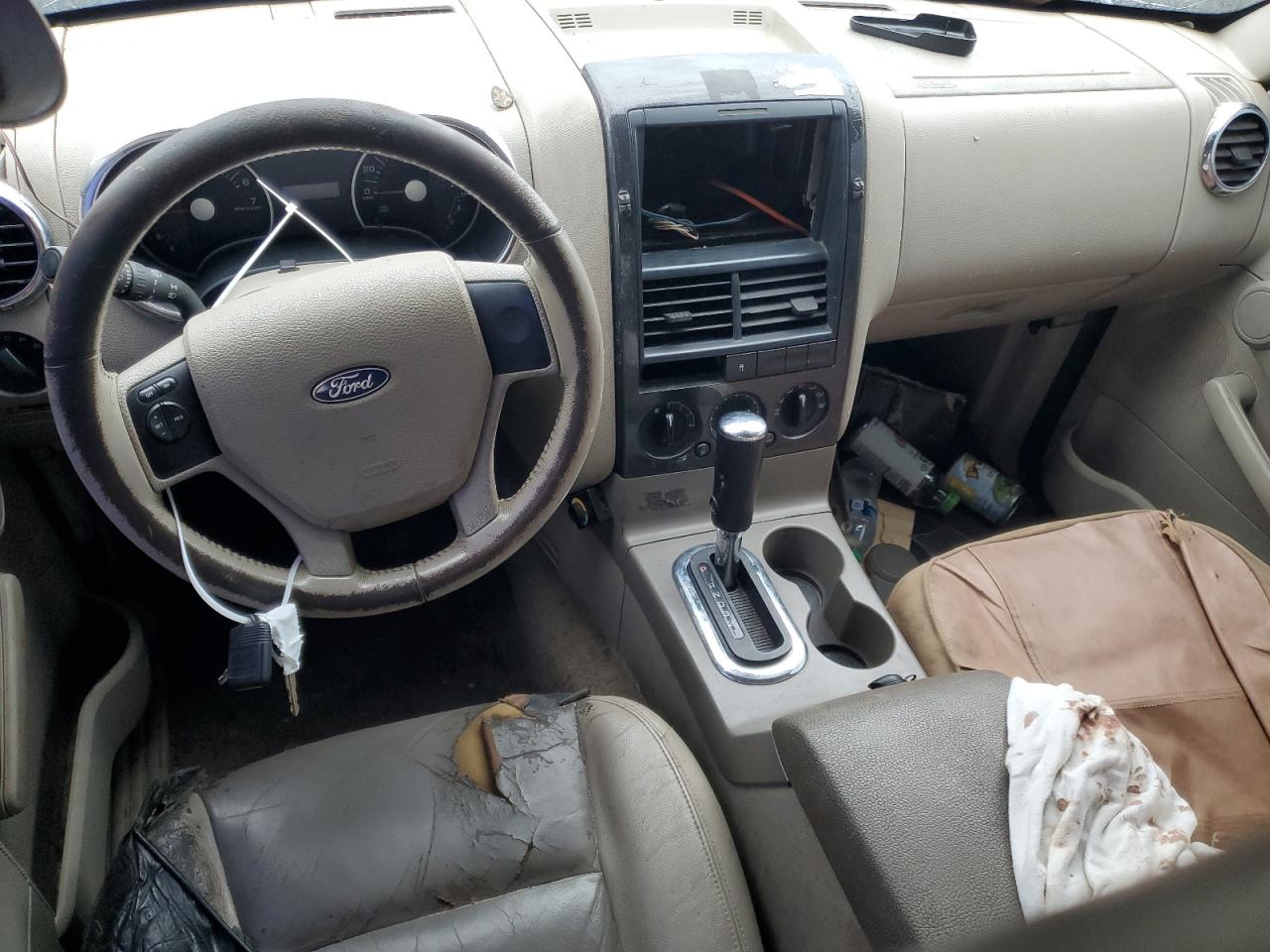 2006 Ford Explorer - Image 8
