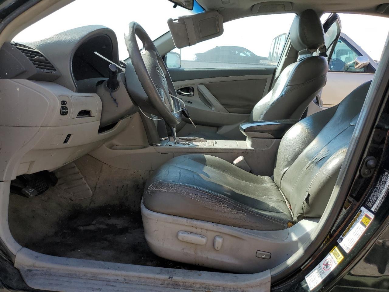 2010 Toyota Camry - Image 7
