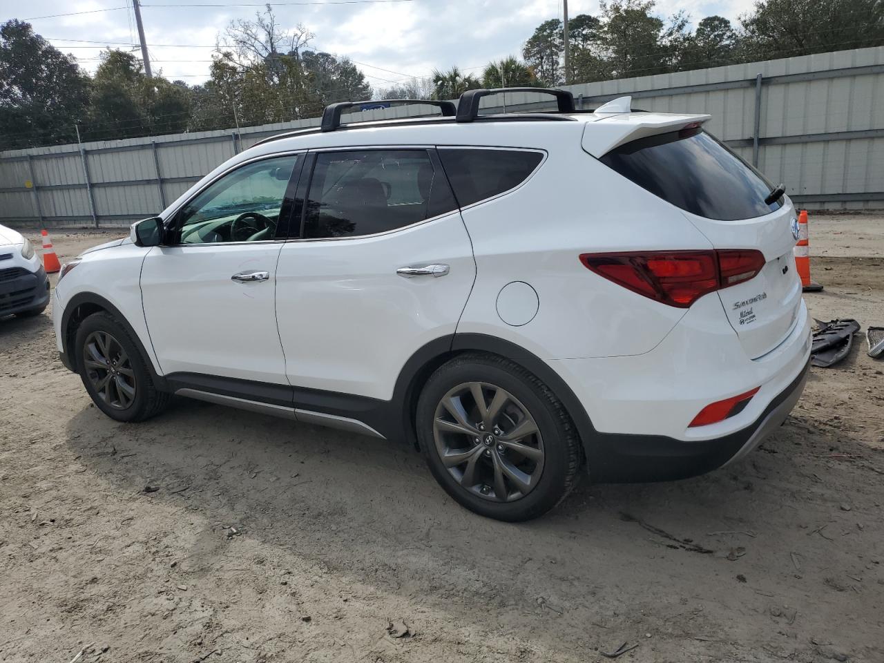 2018 Hyundai Santa Fe - Image 2