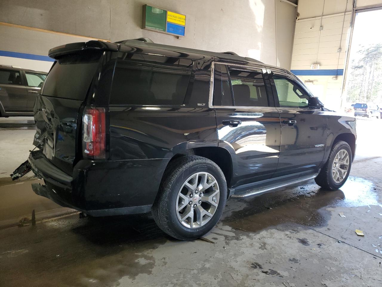 2019 GMC Yukon - Image 3