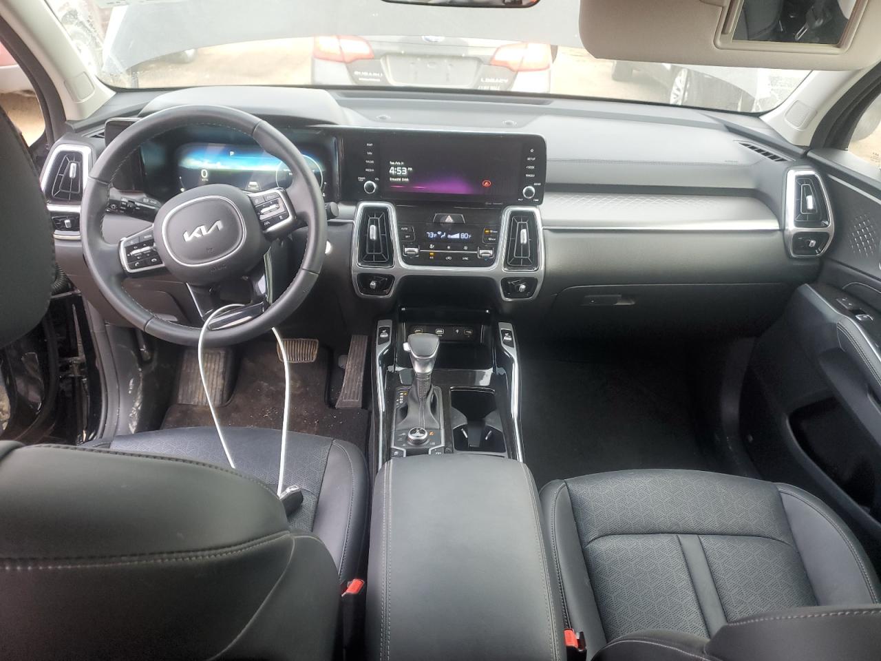 2023 Kia Sorento - Image 8