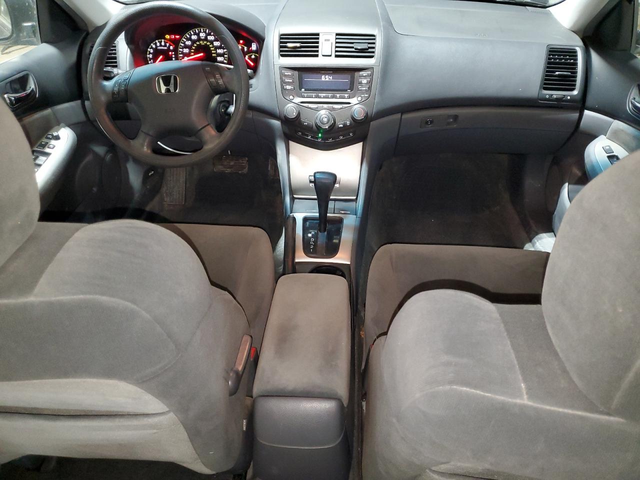 2005 Honda Accord - Image 8