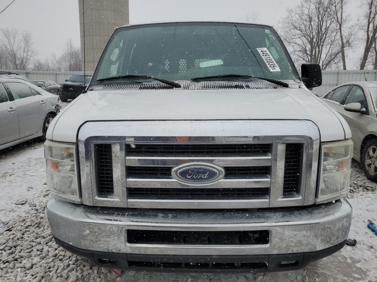 2009 Ford Econoline - Image 5