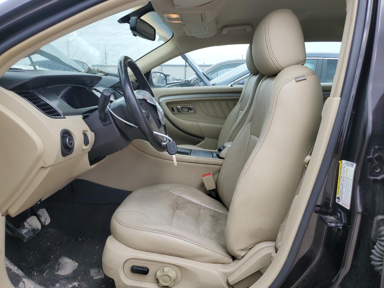 2013 Ford Taurus - Image 7