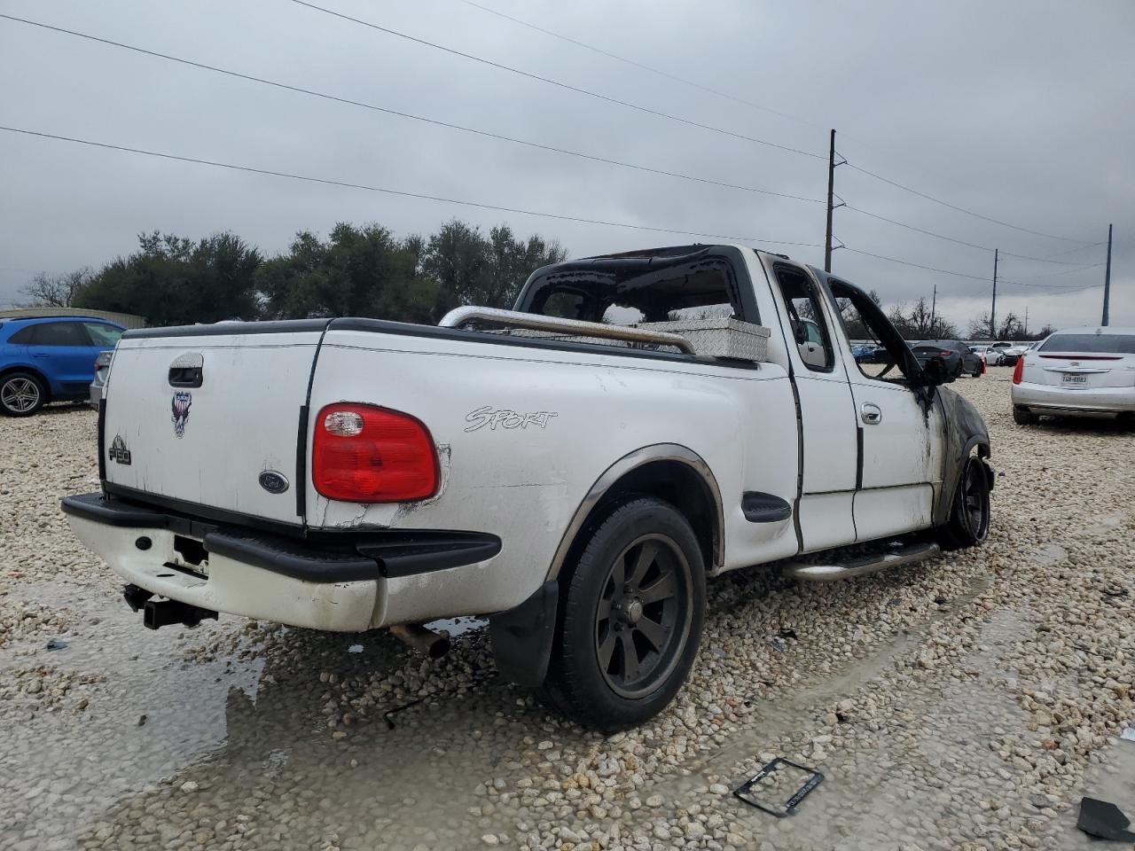 2001 Ford F-150 - Image 3