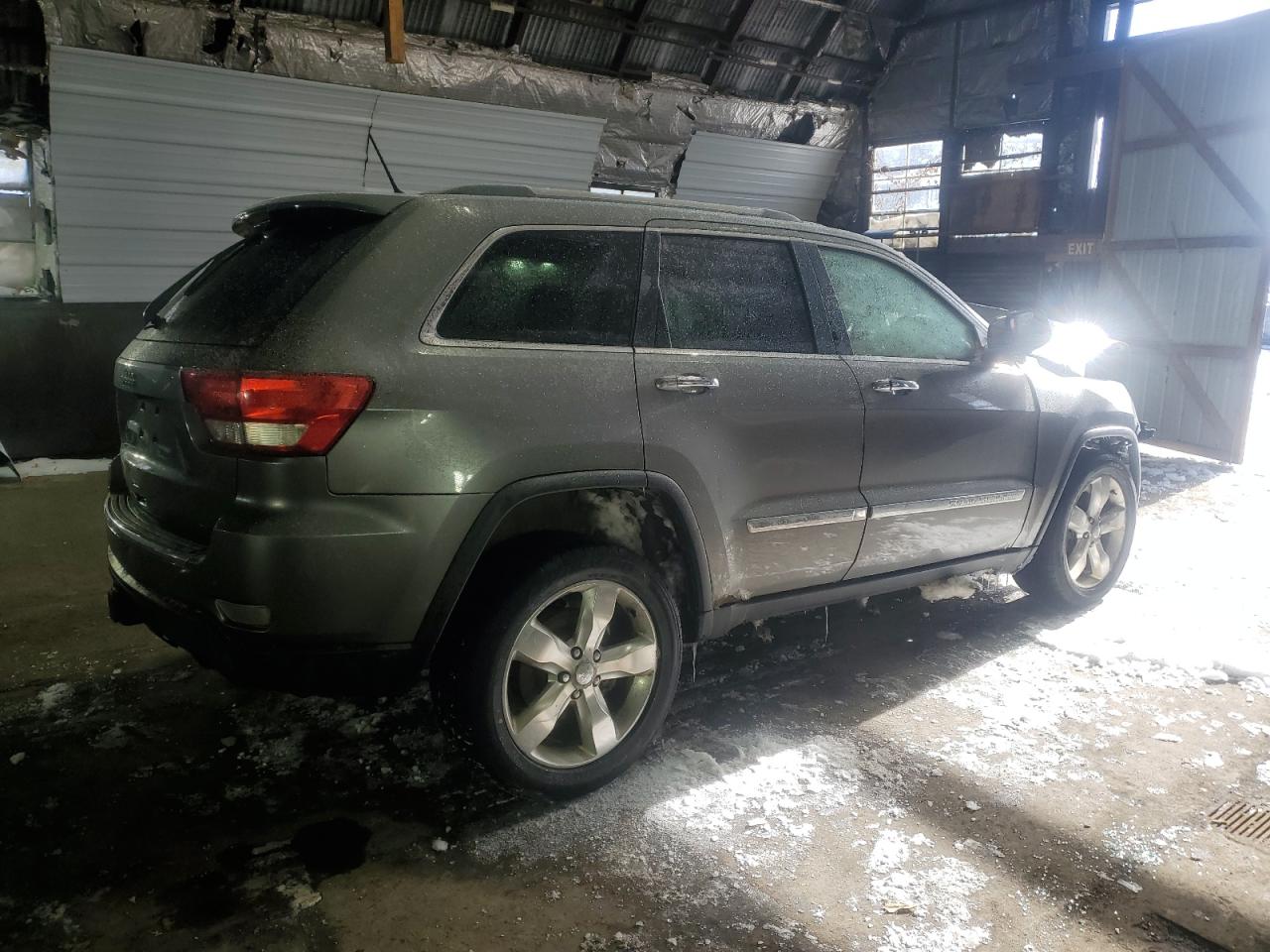 2011 Jeep Grand Cherokee - Image 3
