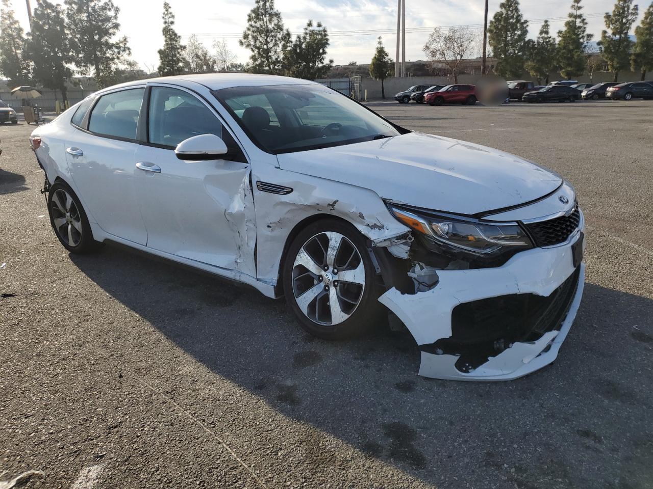 2019 Kia Optima - Image 4