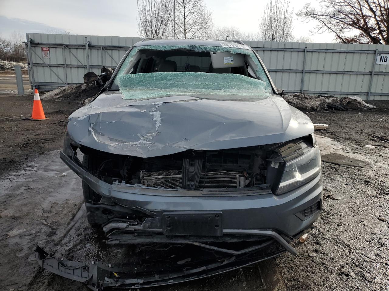 2019 Volkswagen Tiguan - Image 5