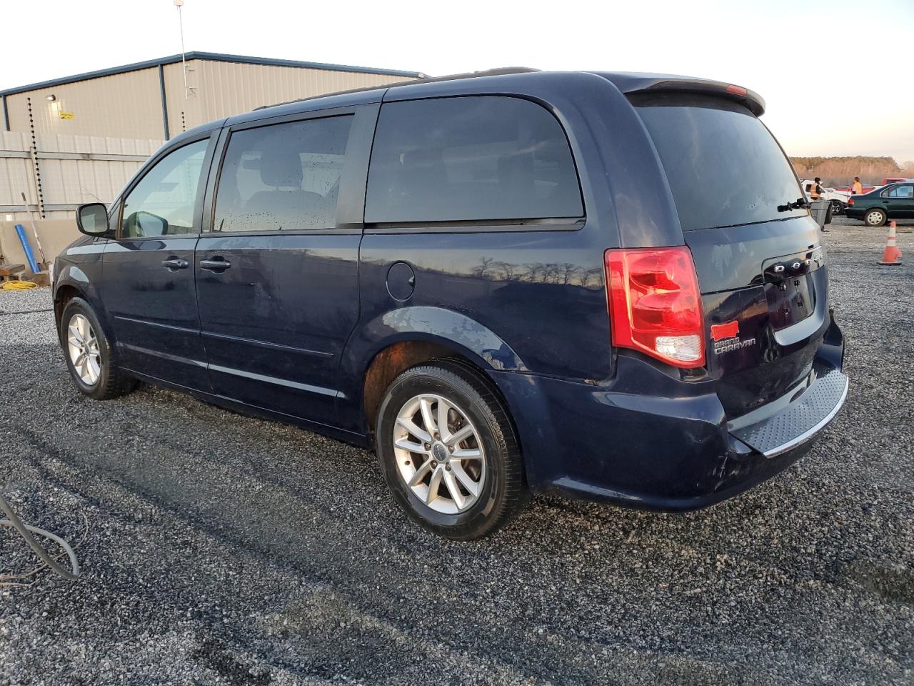 2013 Dodge Caravan - Image 2