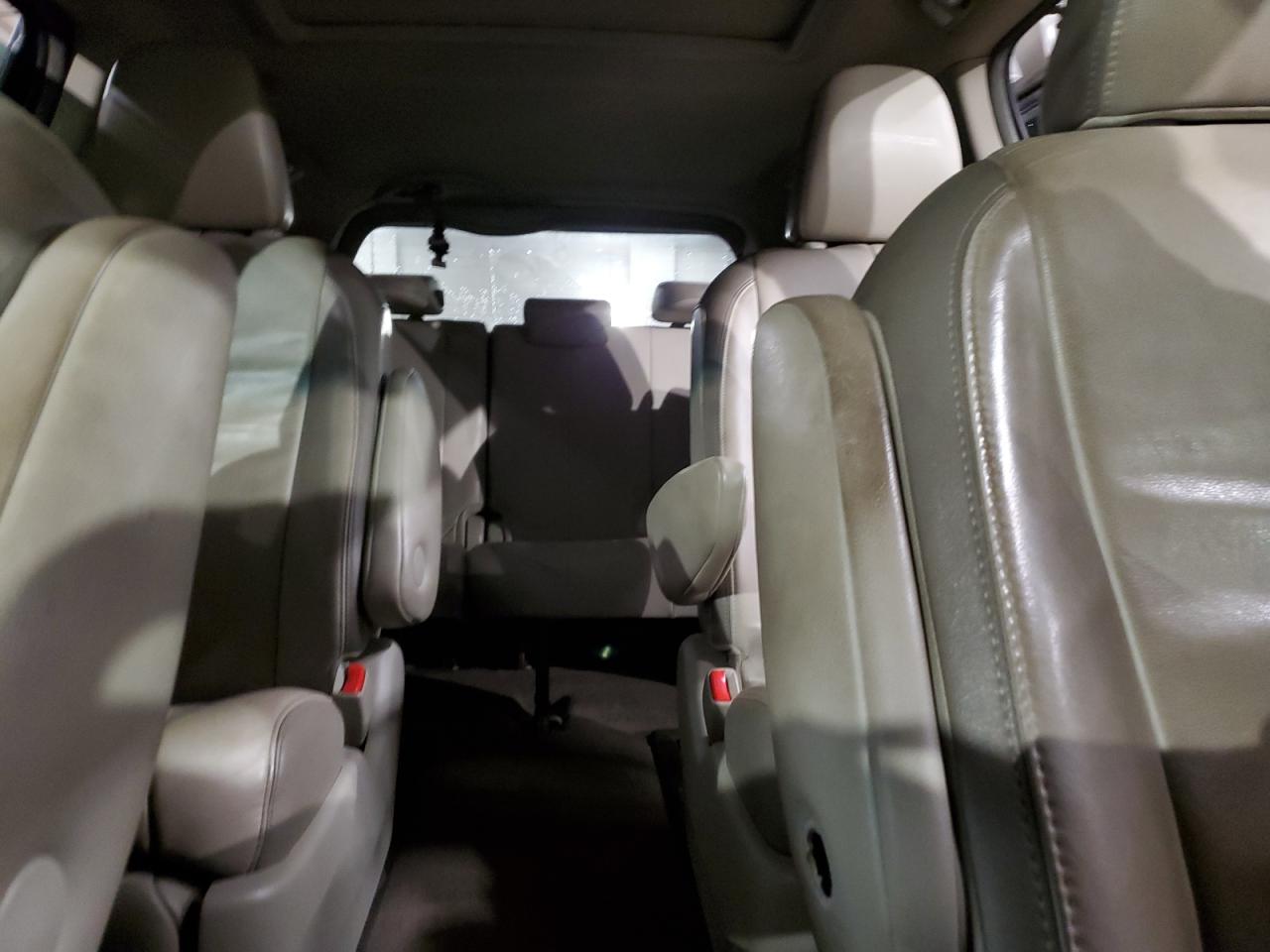 2012 Toyota Sienna - Image 10