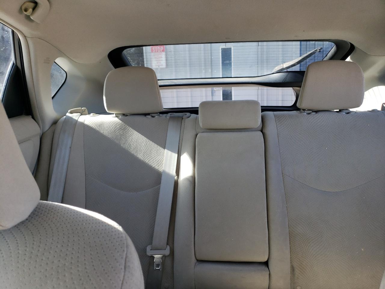 2010 Toyota Prius - Image 10