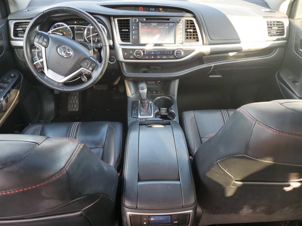 2019 Toyota Highlander - Image 8