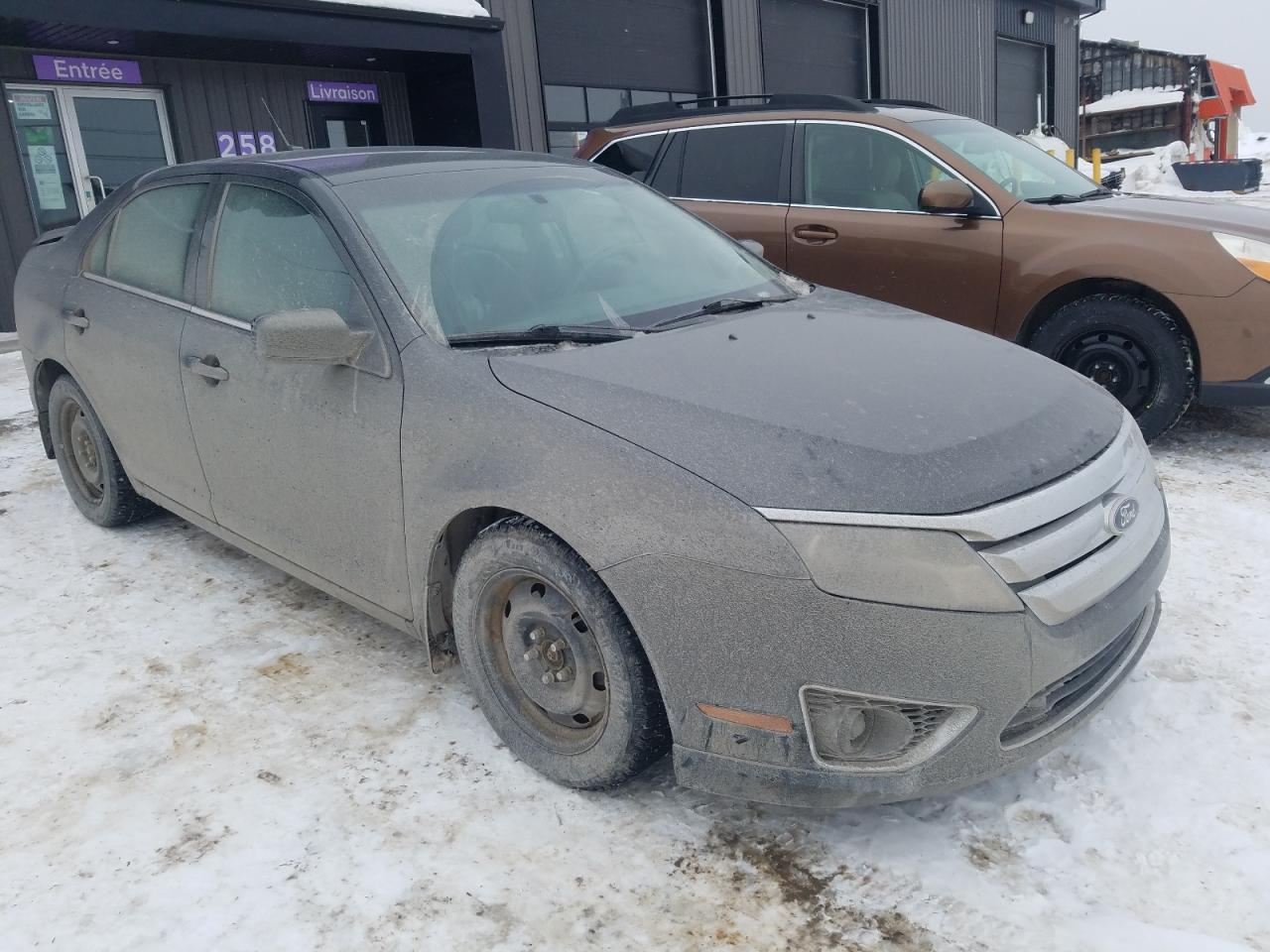 2010 Ford Fusion - Image 4