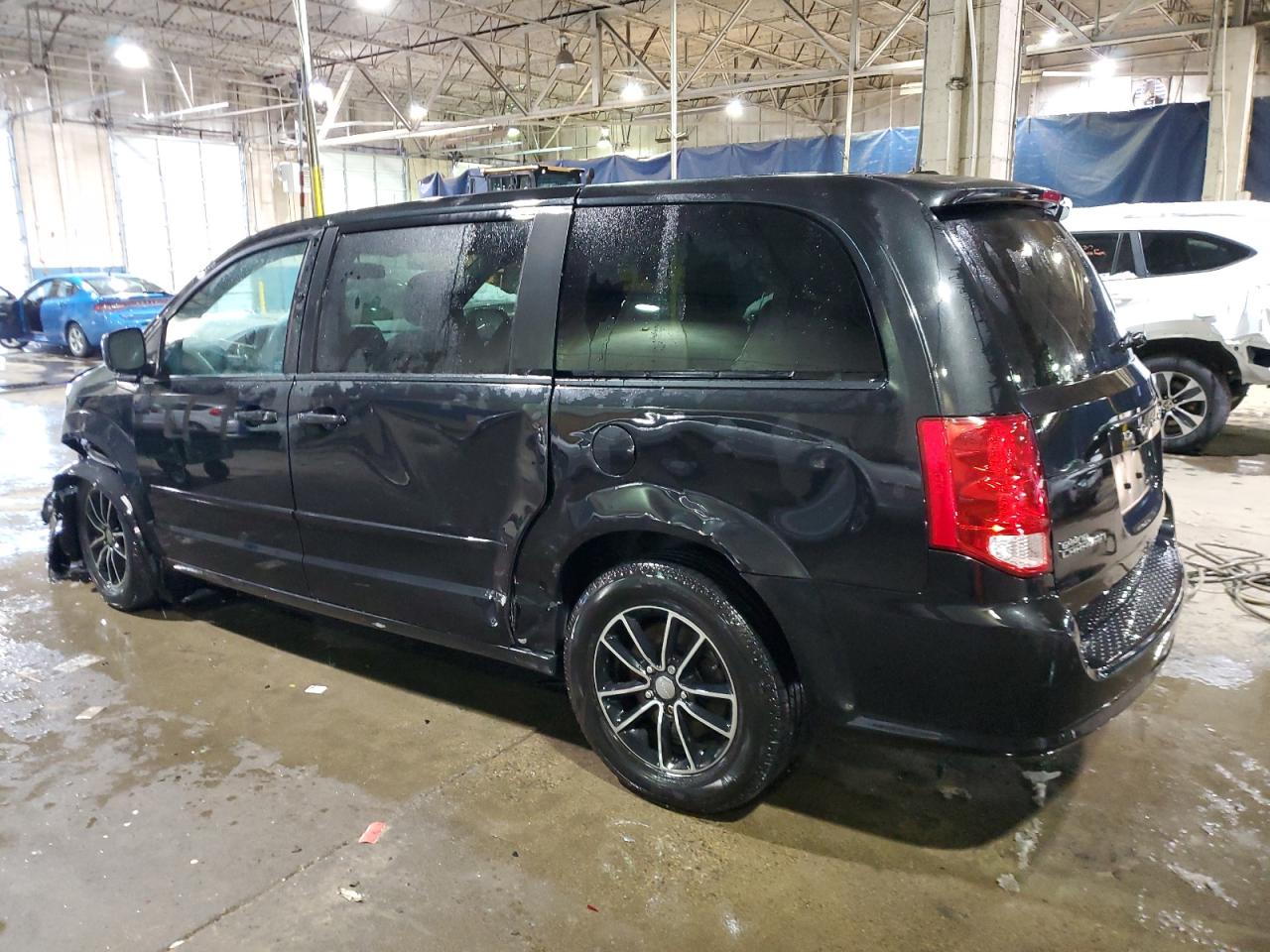 2015 Dodge Caravan - Image 2