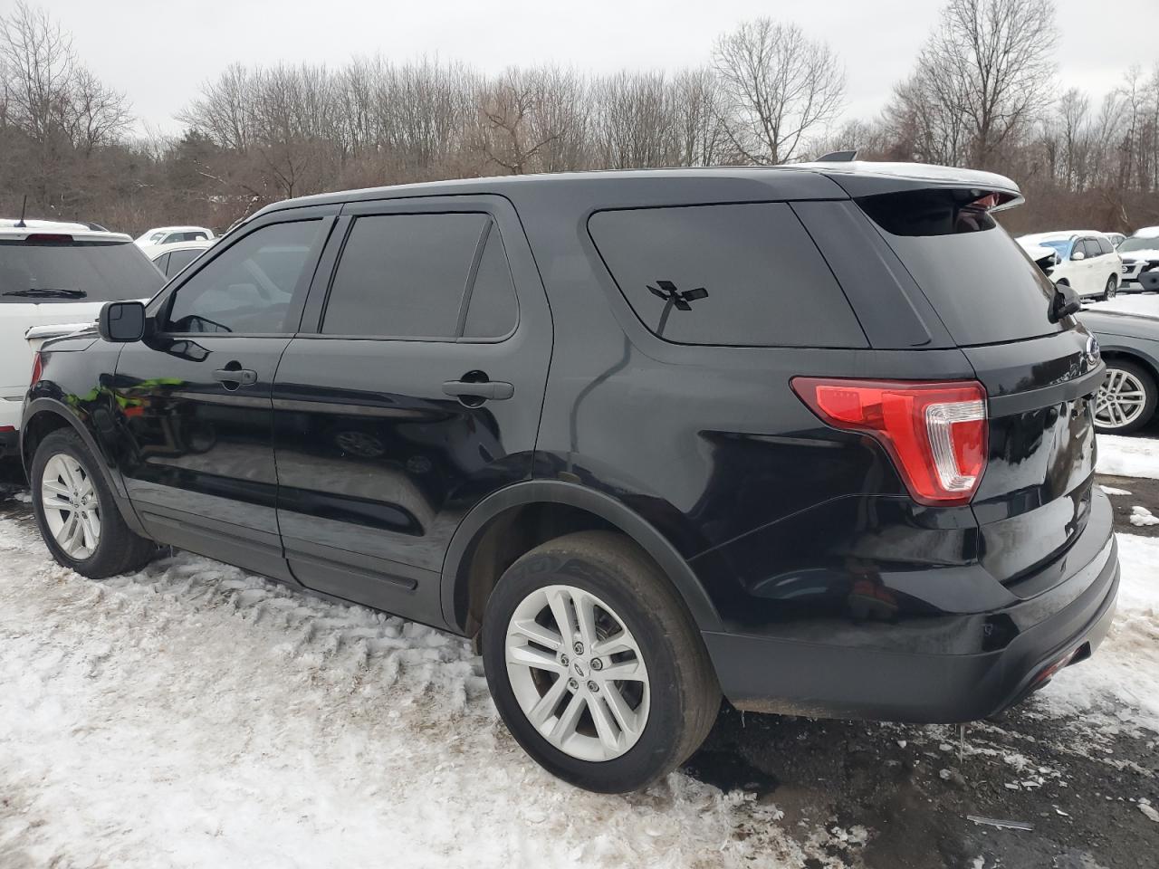 2017 Ford Explorer - Image 2