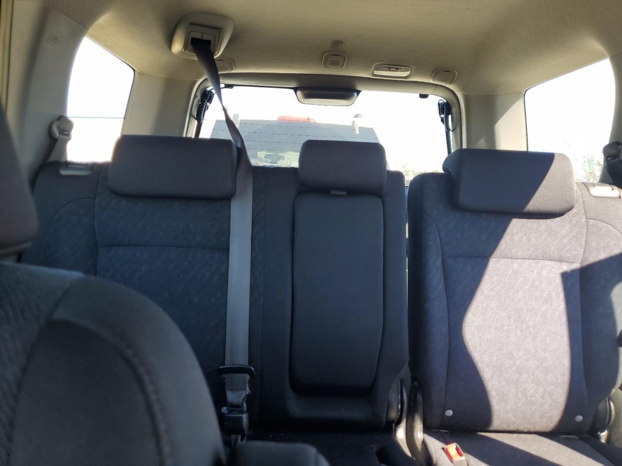 2005 Honda CR-V - Image 10