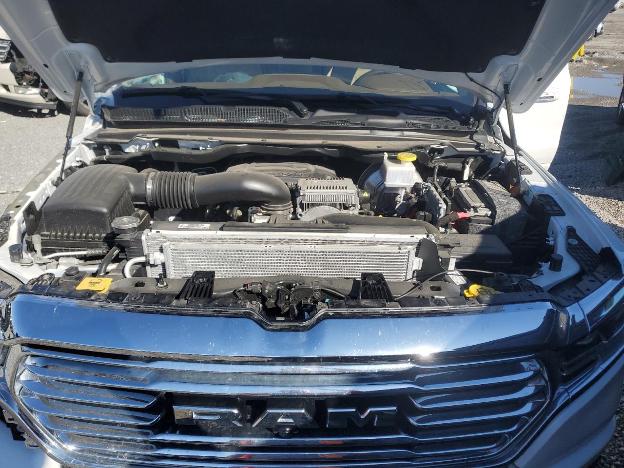 2020 RAM 1500 - Image 11