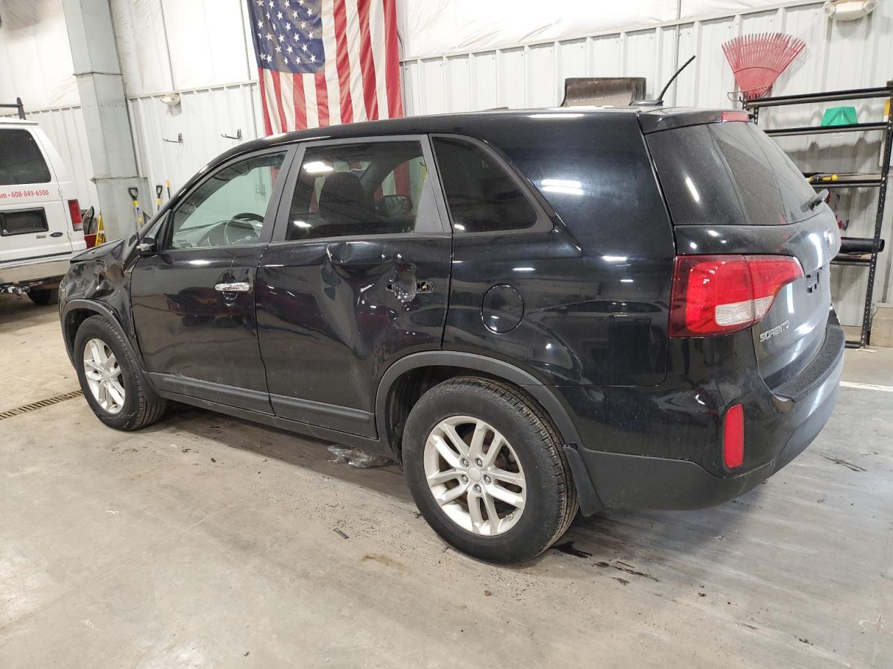 2014 Kia Sorento - Image 2