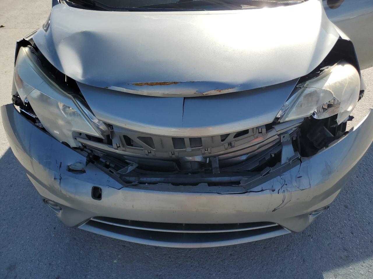 2015 Nissan Versa - Image 13