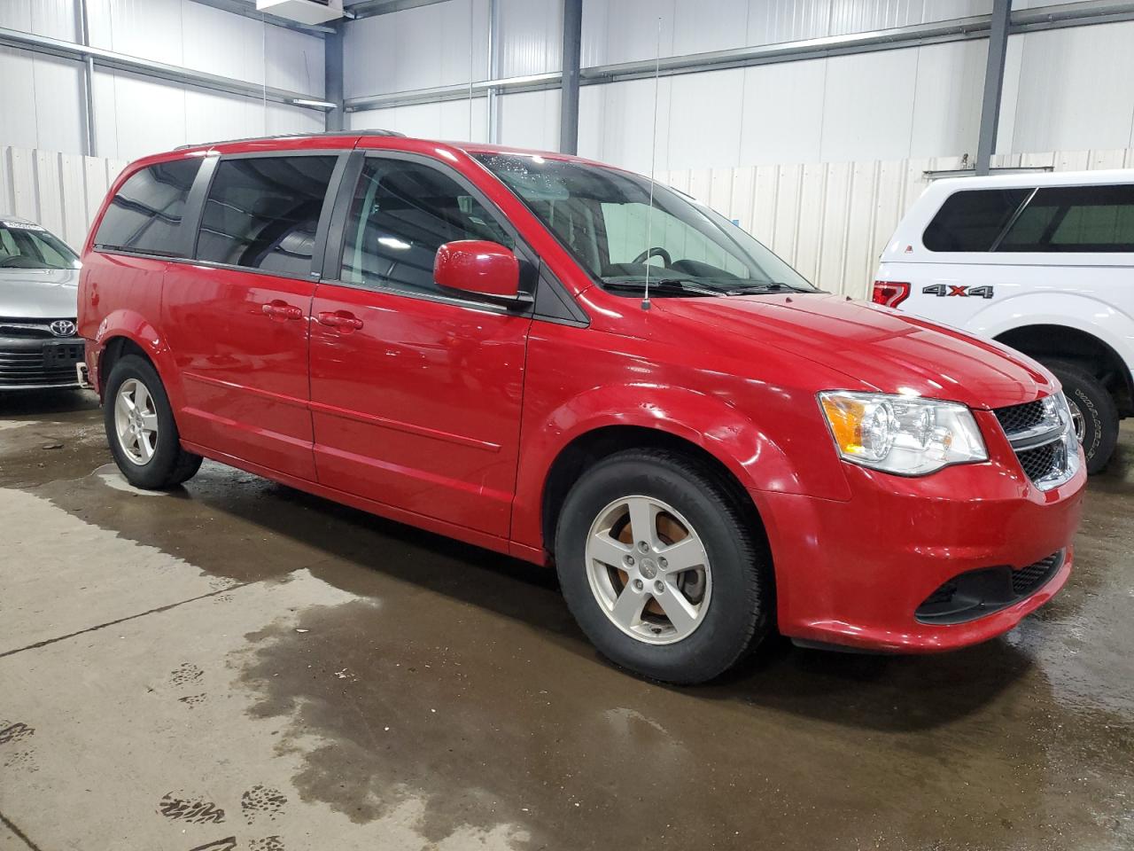 2012 Dodge Caravan - Image 4