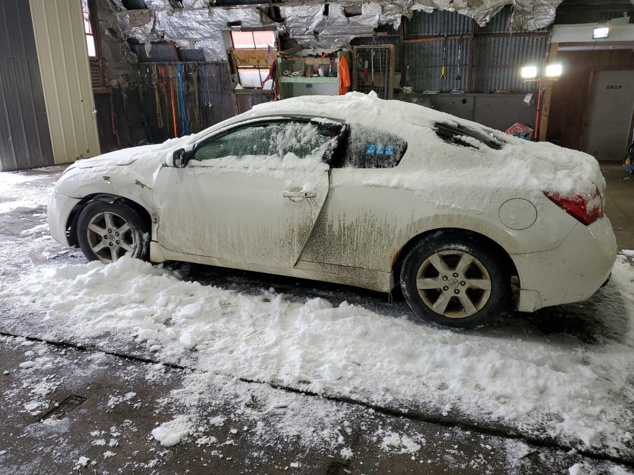 2008 Nissan Altima - Image 2