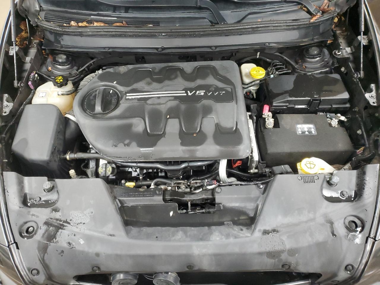 2015 Jeep Grand Cherokee - Image 12
