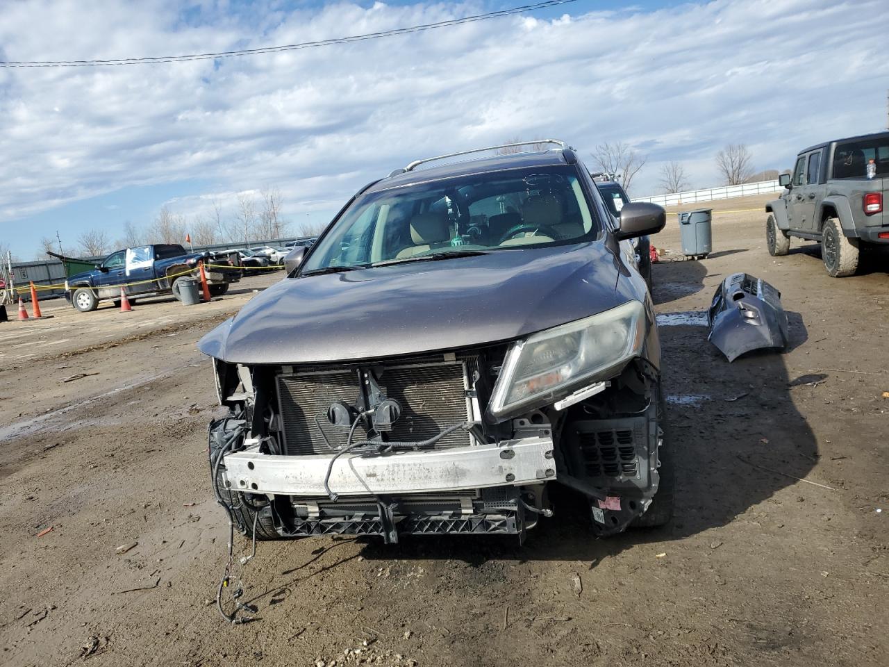 2014 Nissan Pathfinder - Image 5