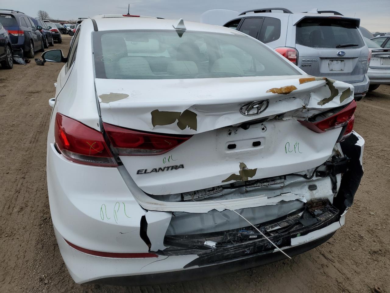 2017 Hyundai Elantra - Image 6