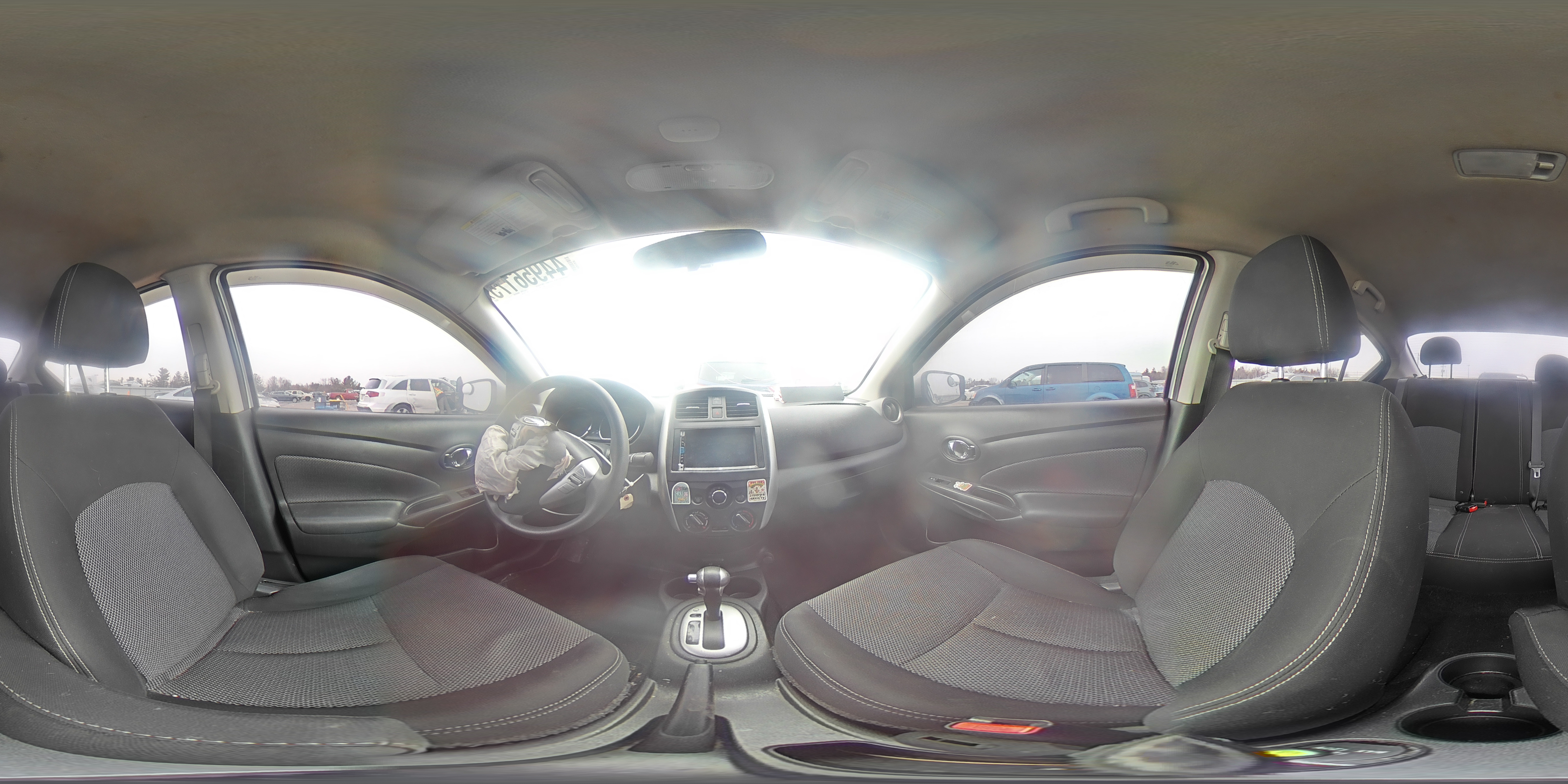 2018 Nissan Versa - Image 13