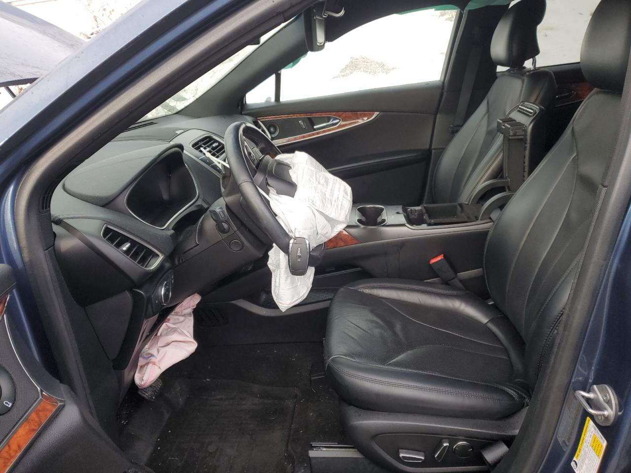 2019 Lincoln Nautilus - Image 7