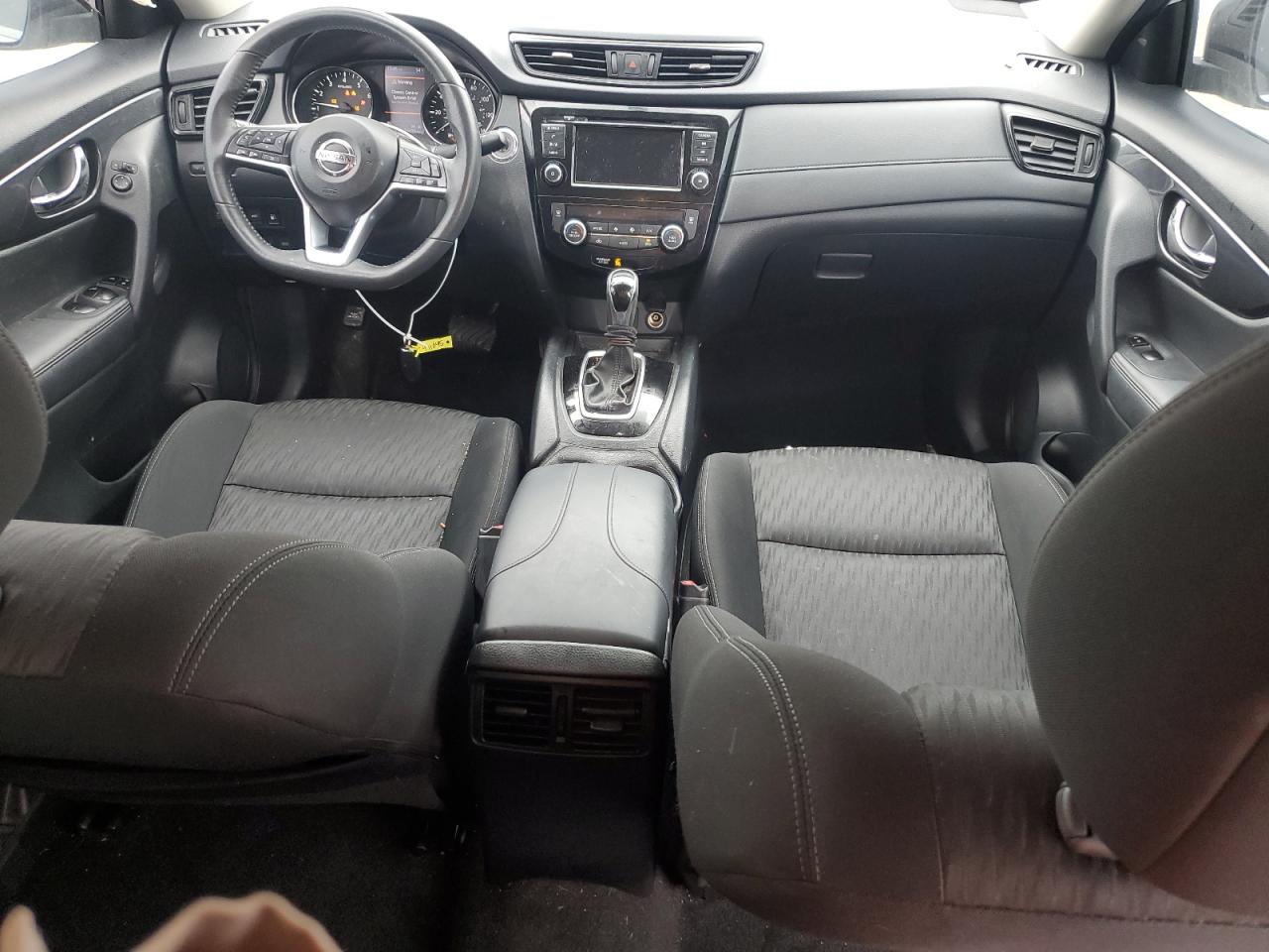 2018 Nissan Rogue - Image 8