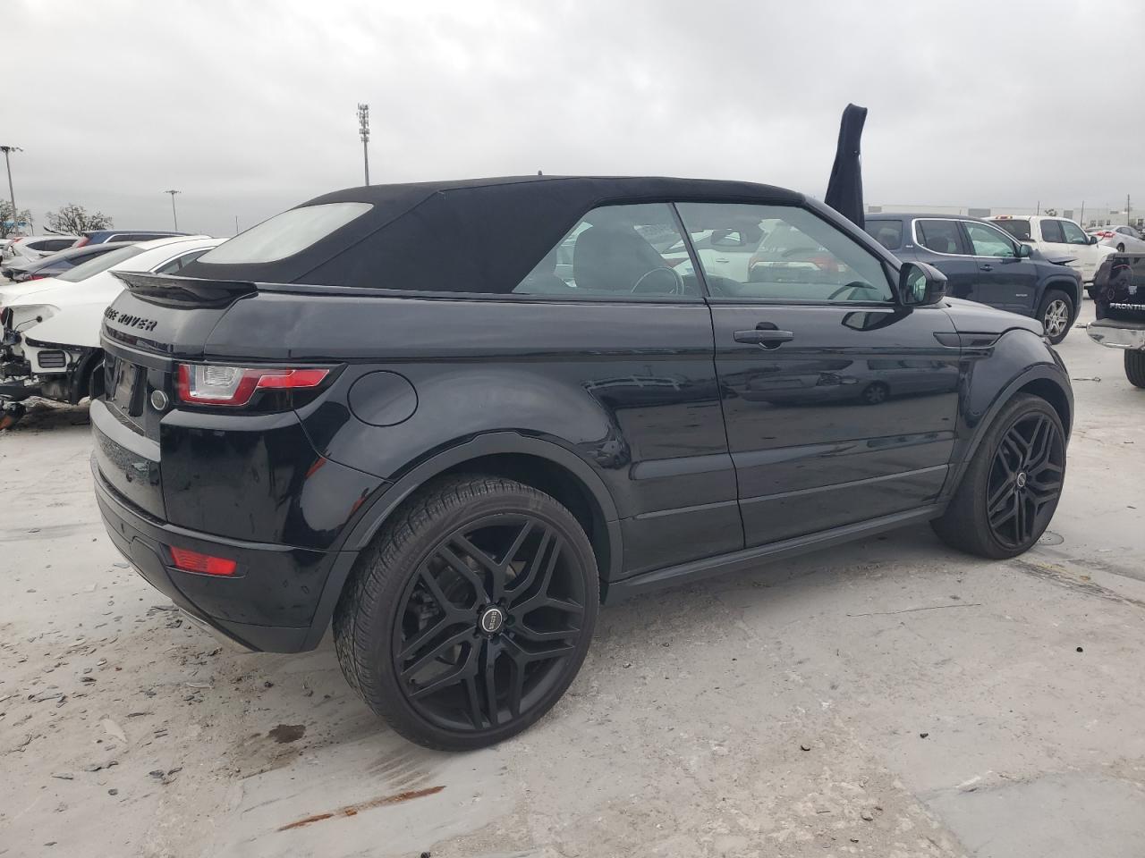 2018 Land Rover Range Rover - Image 3