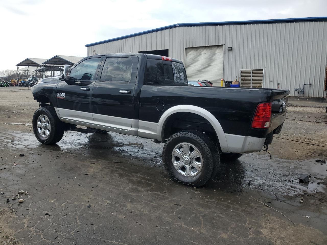 2015 RAM 2500 - Image 2